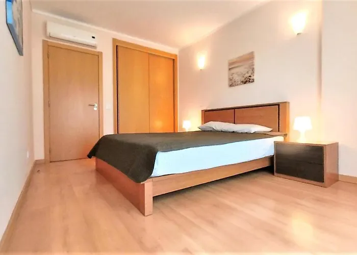 Apartamentos Turisticos Rocha Tower 4