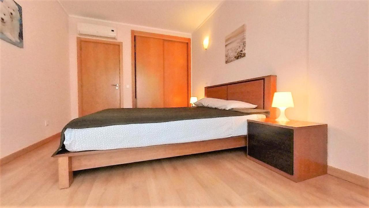 Apartament Turisticos Rocha Tower 4