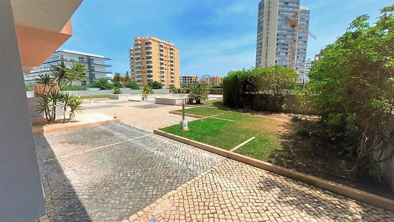 Apartament Turisticos Rocha Tower 4