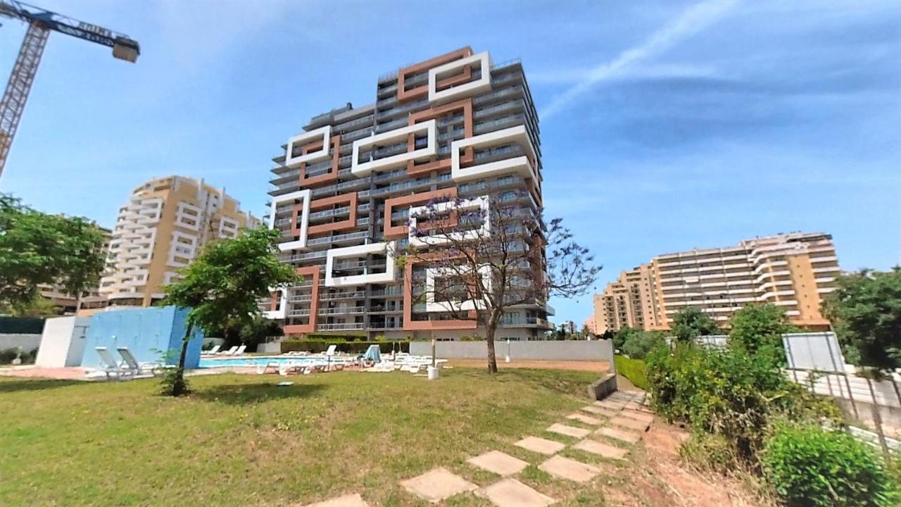 Apartament Turisticos Rocha Tower 4